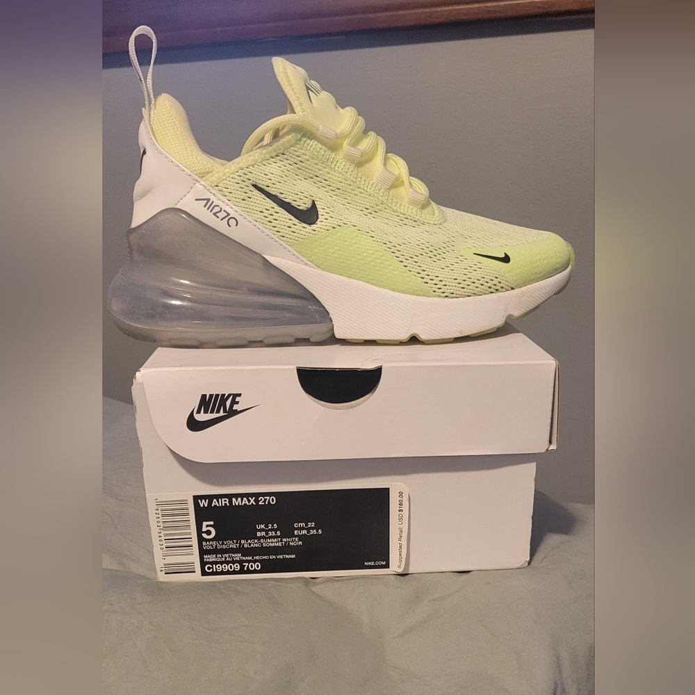 Nike air max in box